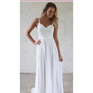 AW Chiffon and Lace Boho Romantic Beach Minimalist Wedding Dress Sz 8 #